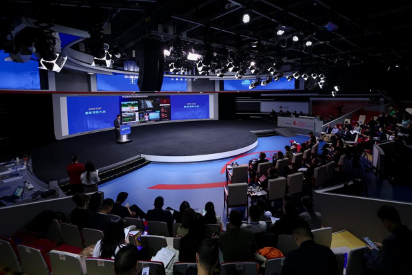 “AI向新 智联无界” 智能视听开启产业和会新征途